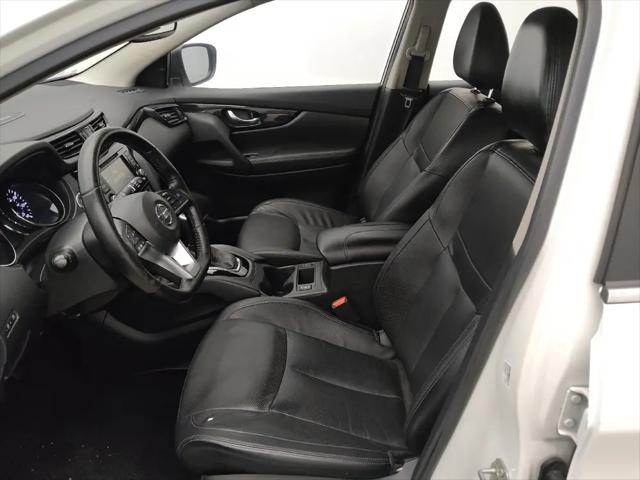 2022 Nissan Rogue Sport SL FWD Xtronic CVT