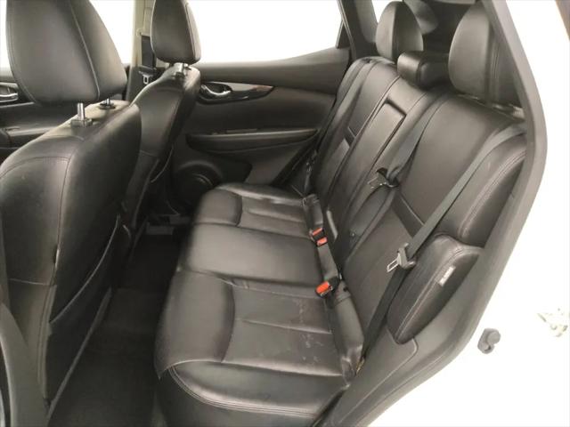 2022 Nissan Rogue Sport SL FWD Xtronic CVT
