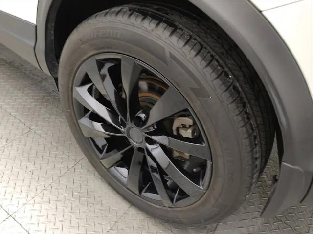 2022 Nissan Rogue Sport SL FWD Xtronic CVT