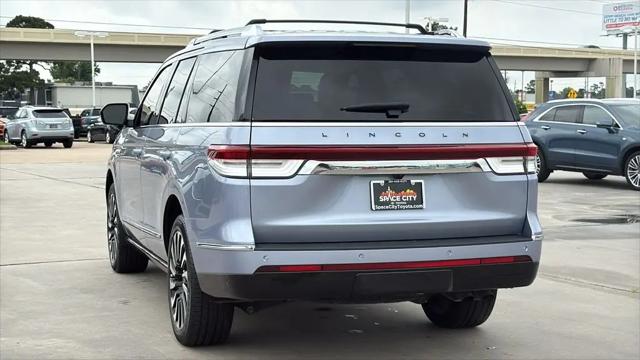 2022 Lincoln Navigator Black Label