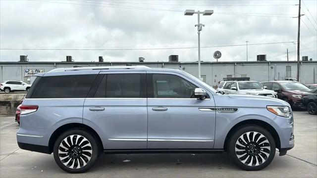 2022 Lincoln Navigator Black Label