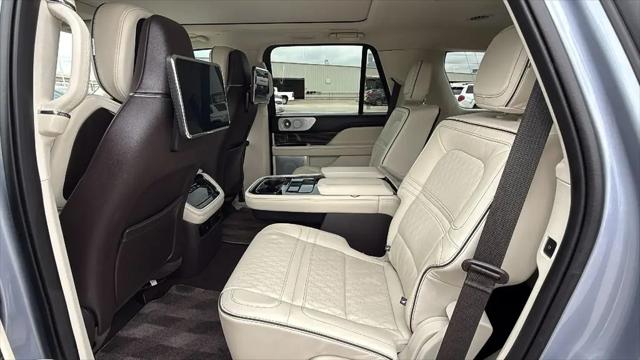 2022 Lincoln Navigator Black Label