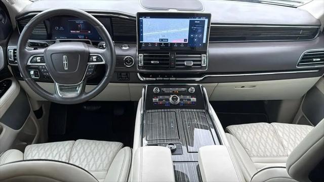 2022 Lincoln Navigator Black Label