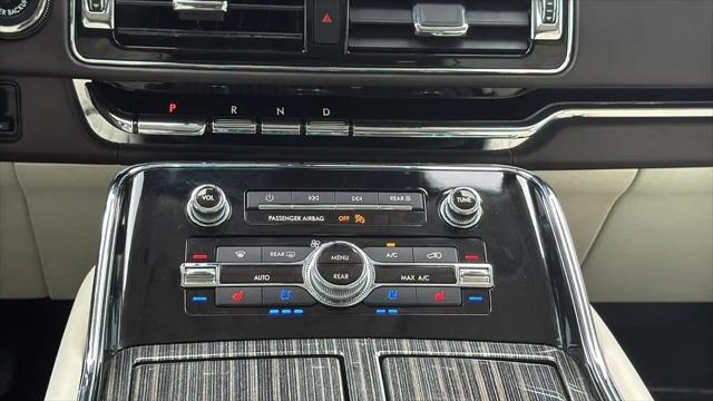 2022 Lincoln Navigator Black Label