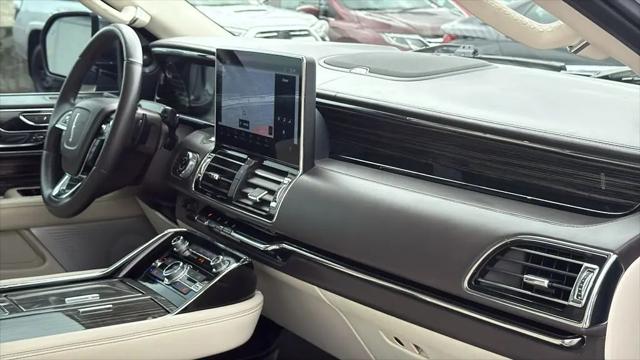 2022 Lincoln Navigator Black Label