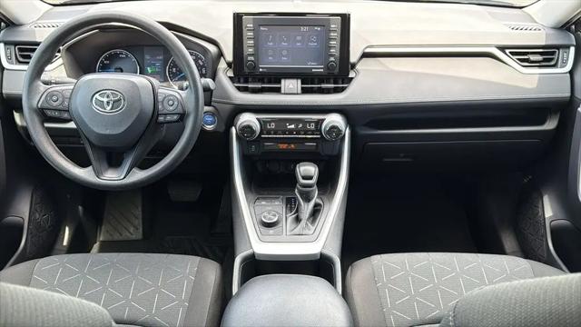 2022 Toyota RAV4 Hybrid XLE