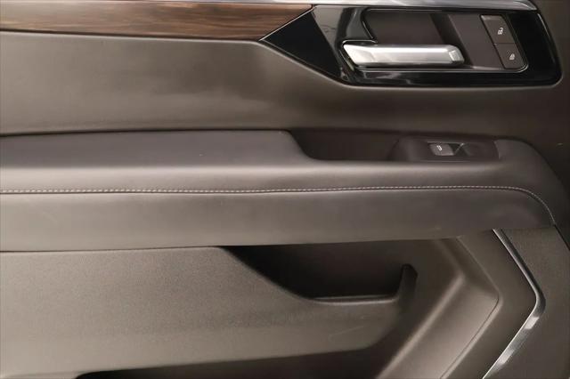 2025 Chevrolet Suburban 4WD Z71