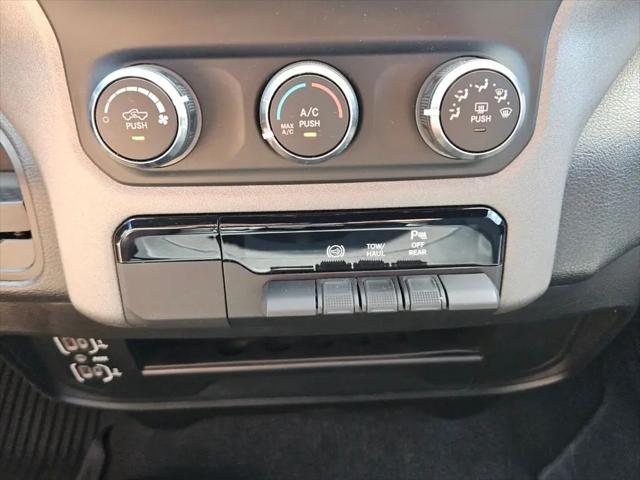 2024 Ram 3500 Tradesman Crew Cab 4x4 8' Box