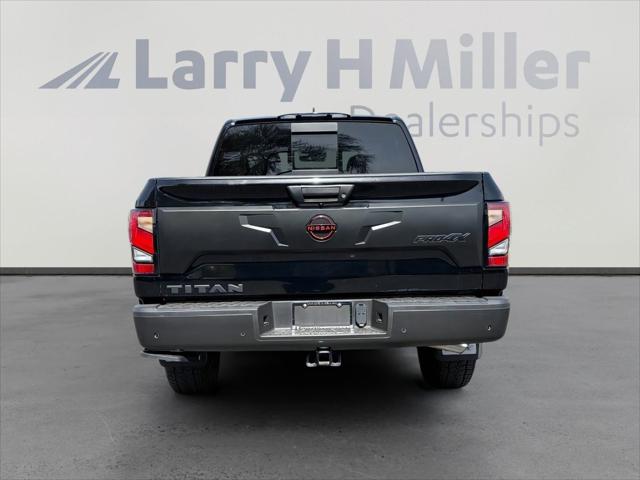 2024 Nissan Titan Crew Cab PRO-4X 4x4