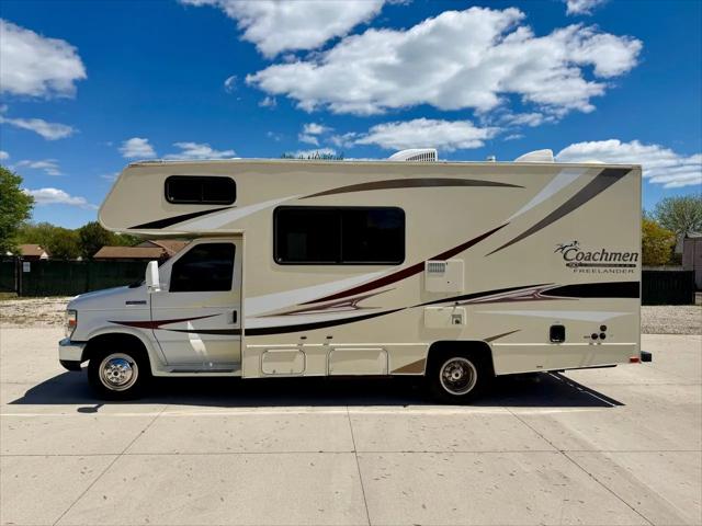 2014 Ford E-350 Cutaway E-350