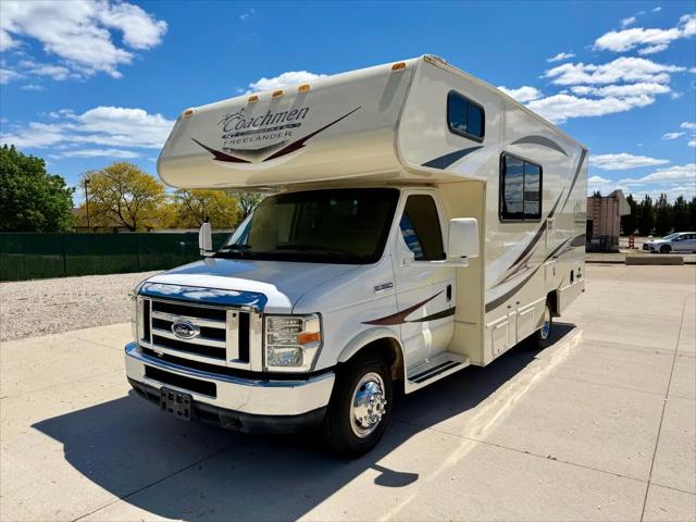 2014 Ford E-350 Cutaway E-350