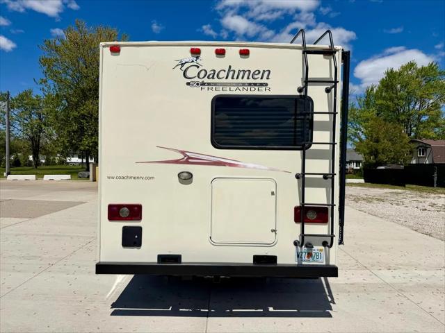 2014 Ford E-350 Cutaway E-350