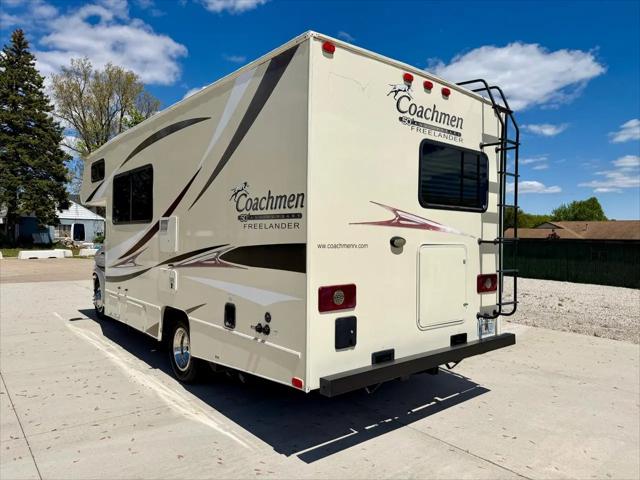 2014 Ford E-350 Cutaway E-350