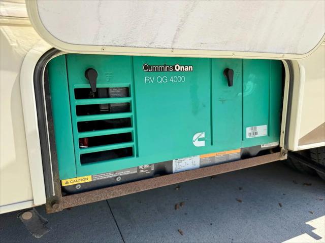 2014 Ford E-350 Cutaway E-350