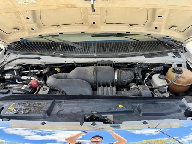 2014 Ford E-350 Cutaway E-350