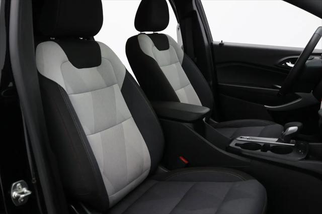 2025 Chevrolet Trax FWD 1RS