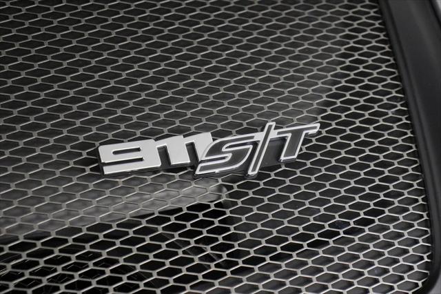 2024 Porsche 911 S/T