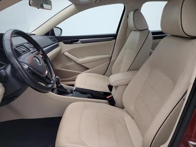 2018 Volkswagen Passat 2.0T R-Line