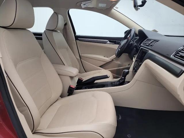 2018 Volkswagen Passat 2.0T R-Line