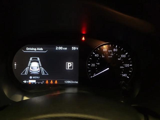 2024 Nissan Kicks SR Xtronic CVT
