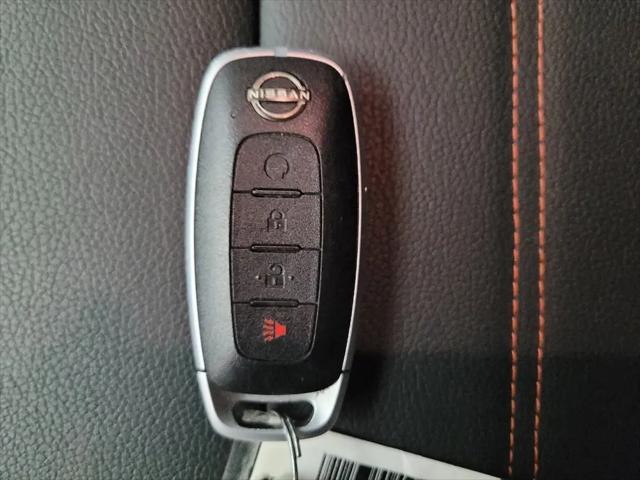 2024 Nissan Kicks SR Xtronic CVT