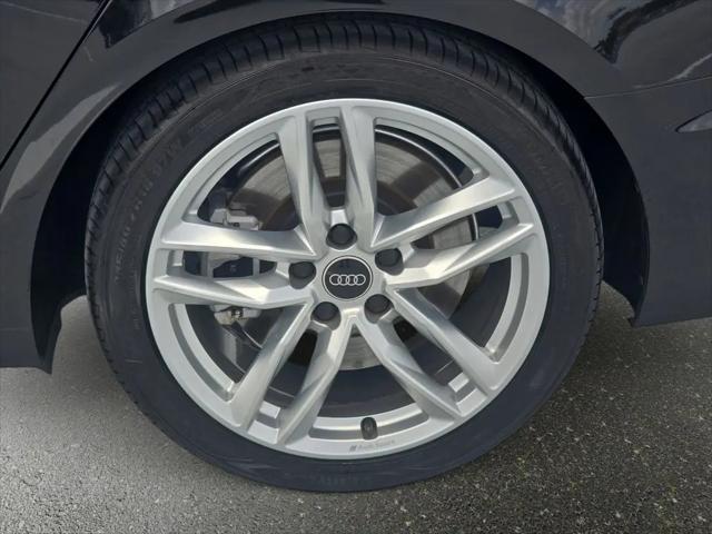 2023 Audi A4 Premium 45 TFSI S line quattro S tronic