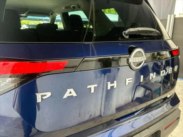 2025 Nissan Pathfinder SV 4WD