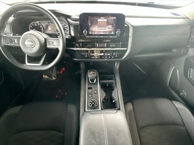 2025 Nissan Pathfinder SV 4WD