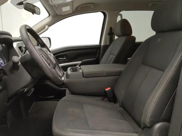 2017 Nissan Titan SV