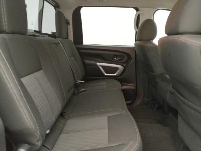 2017 Nissan Titan SV