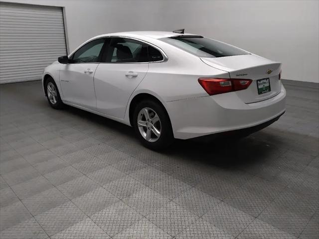 2022 Chevrolet Malibu FWD 1FL
