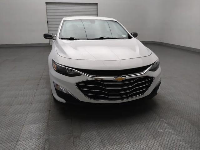 2022 Chevrolet Malibu FWD 1FL