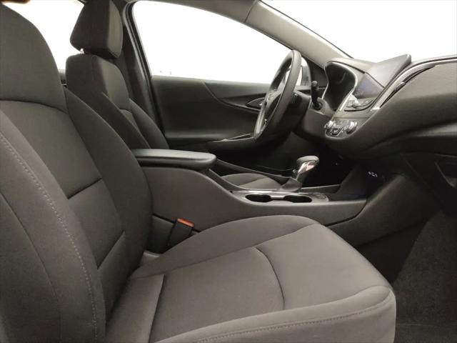 2022 Chevrolet Malibu FWD 1FL