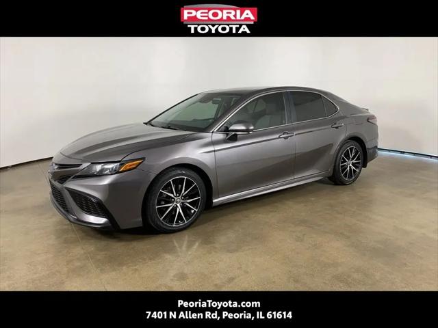 2022 Toyota Camry SE Hybrid for sale in Peoria, IL