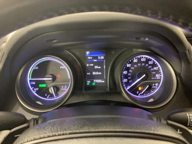 2022 Toyota Camry SE Hybrid