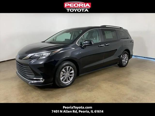 2024 Toyota Sienna XLE for sale in Peoria, IL
