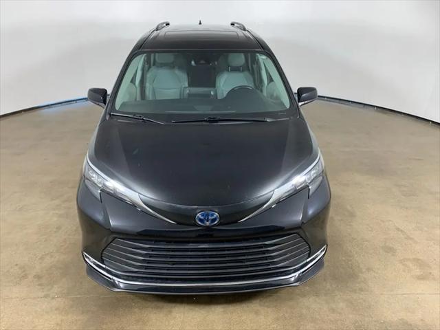 2024 Toyota Sienna XLE