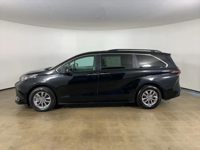 2024 Toyota Sienna XLE