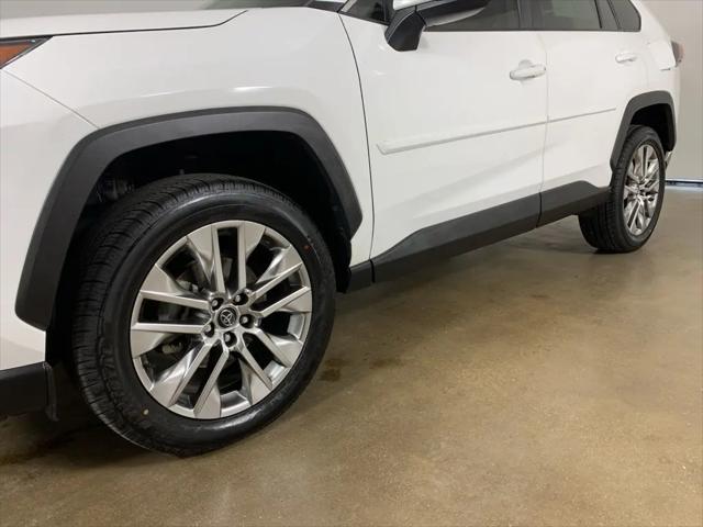 2020 Toyota RAV4 XLE Premium
