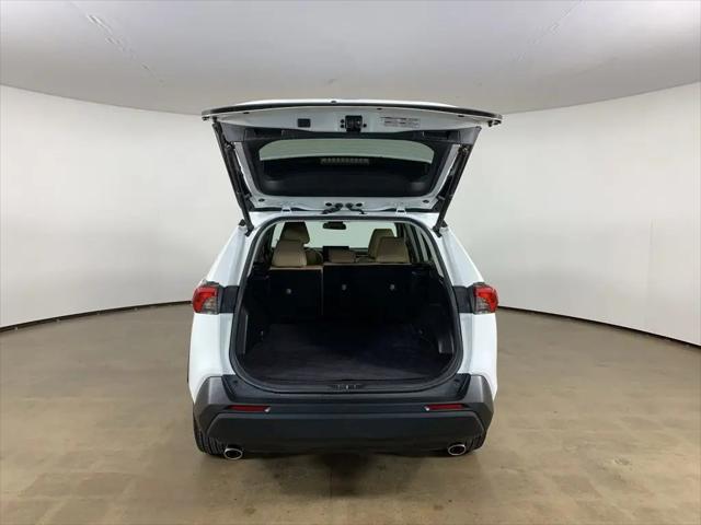 2020 Toyota RAV4 XLE Premium