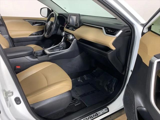 2020 Toyota RAV4 XLE Premium