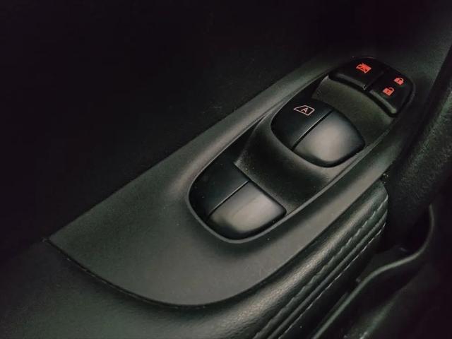 2022 Nissan Rogue Sport SV AWD Xtronic CVT