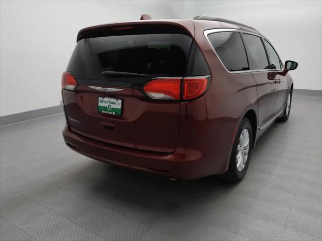 2017 Chrysler Pacifica Touring-L