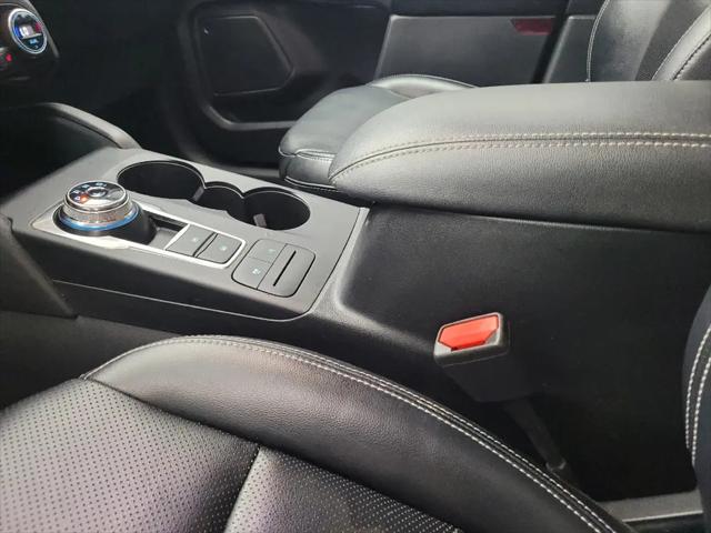 2021 Ford Escape SEL