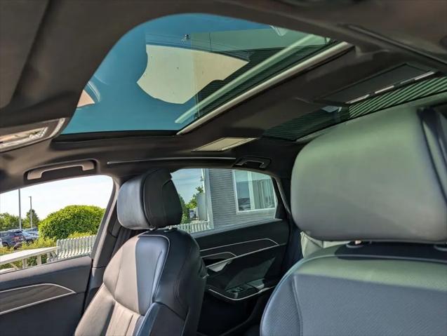 2023 Audi A8 L 55 TFSI quattro Tiptronic