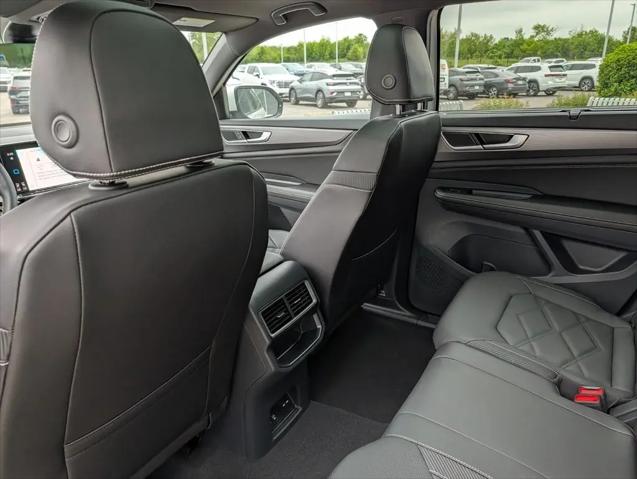 2026 Volkswagen Atlas Cross Sport SE with Technology