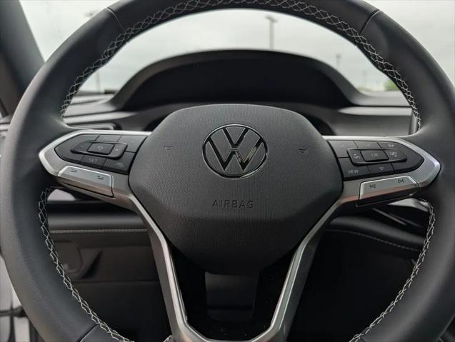 2026 Volkswagen Atlas Cross Sport SE with Technology