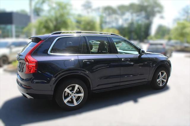 2017 Volvo XC90 T5 Momentum