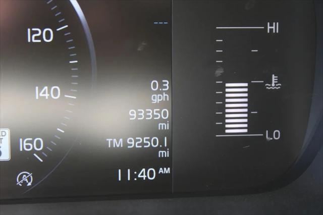 2017 Volvo XC90 T5 Momentum