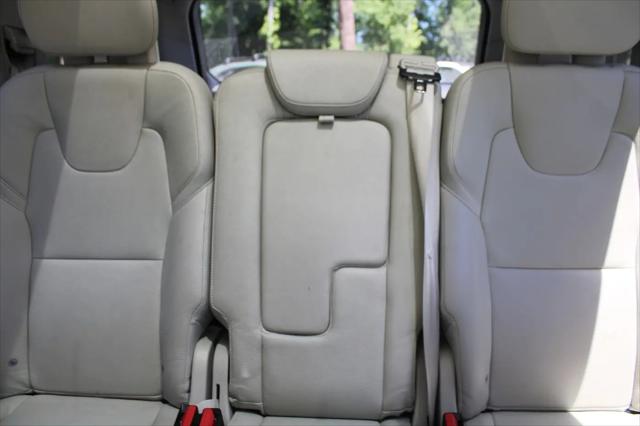 2017 Volvo XC90 T5 Momentum
